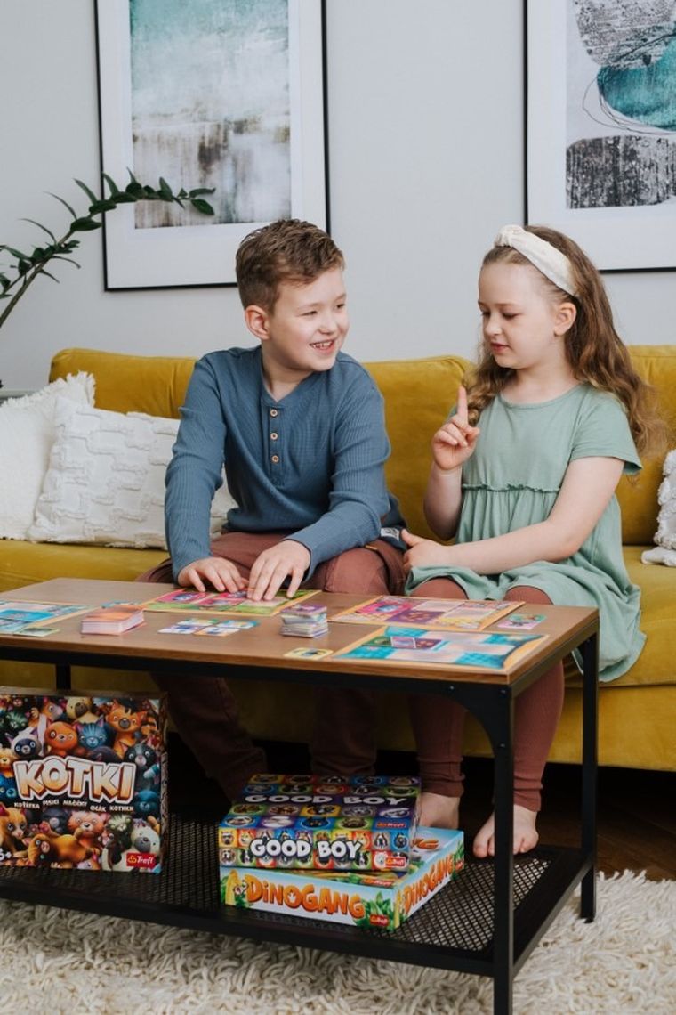 Trefl, Dinogang, gra familijna