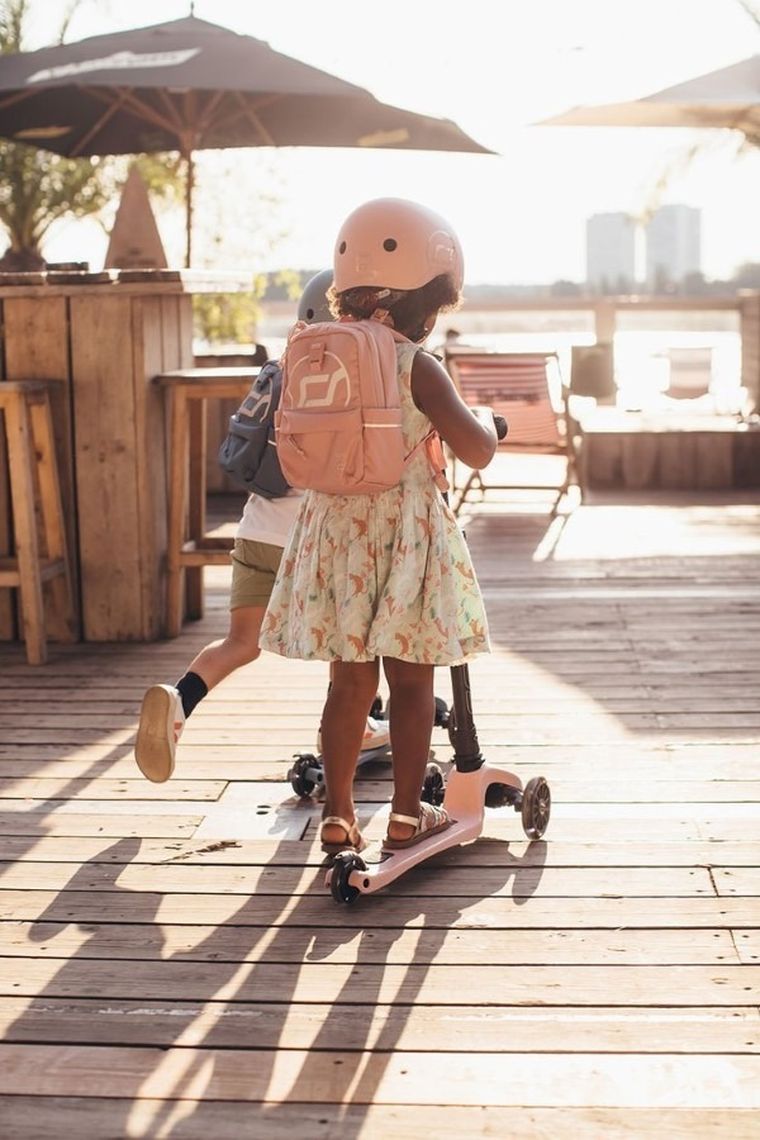 Scoot & Ride, plecak na hulajnogę, 8l, Rose