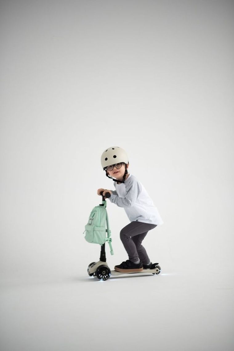 Scoot & Ride, plecak na hulajnogę, Kiwi, 8l
