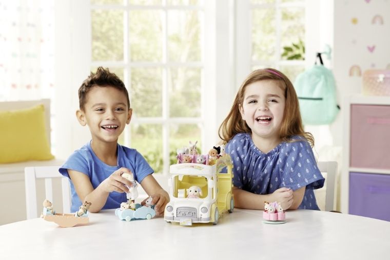 Sylvanian Families, Kolorowy Autobus, rozkładany pojazd, 5744