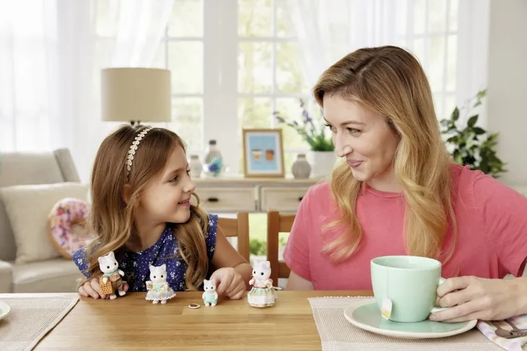 Sylvanian Families, Rodzina kotków, zestaw figurek, 5738