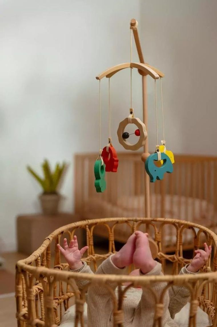 Yumi Yay, 3w1: karuzela nad łóżeczko, drewniane zabawki, układanka