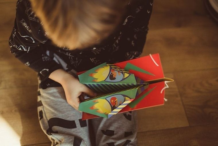 Janod, Papierowe samoloty z wyrzutnią, zestaw kreatywny