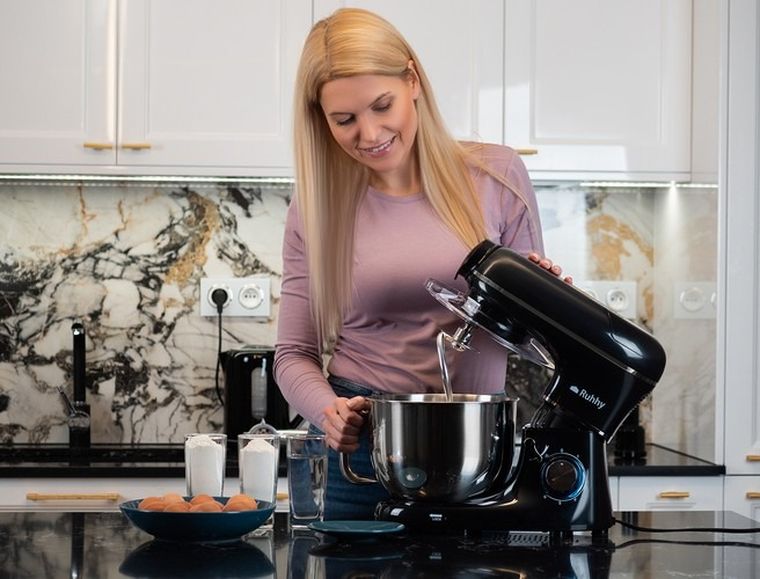 Ruhhy, robot kuchenny planetarny z blenderem 2200W