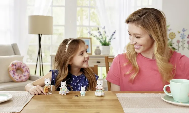 Sylvanian Families, Rodzina kotków, zestaw figurek, 5738