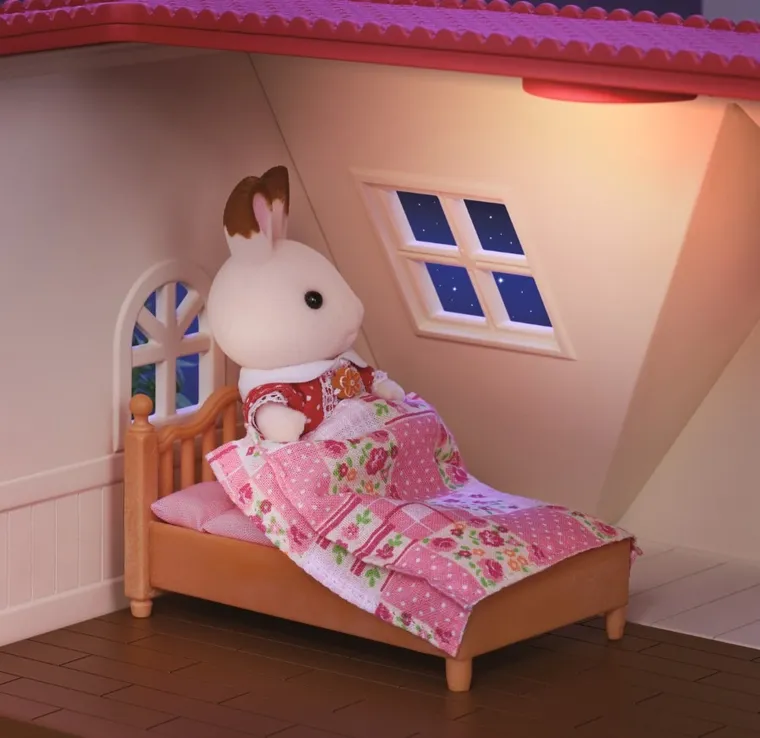 Sylvanian Families, Przytulny domek wiejski, zestaw startowy z figurką, 5242/5303