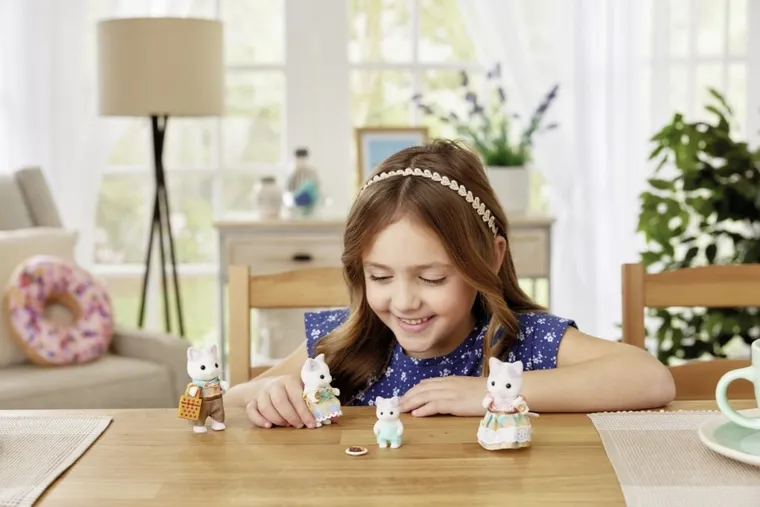 Sylvanian Families, Rodzina kotków, zestaw figurek, 5738