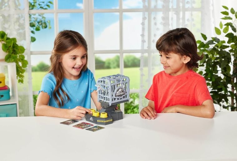 Jurassic World, Cage Breaker, gra familijna