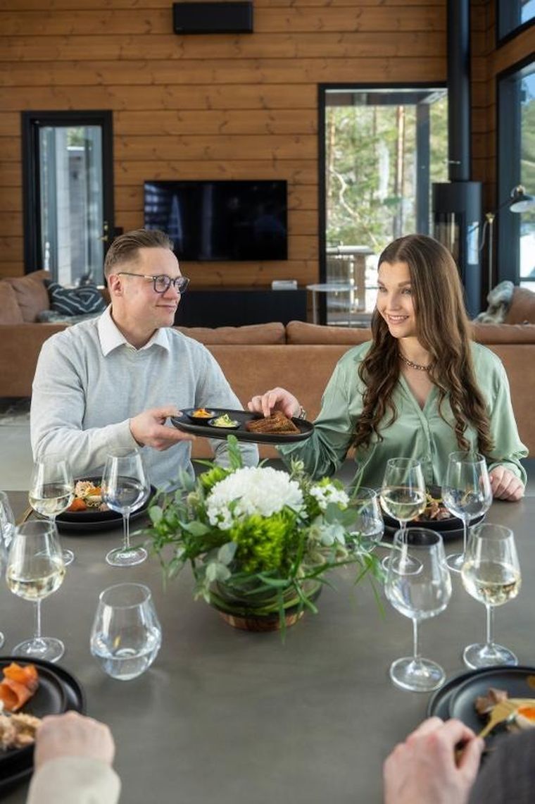 Maku, owalne talerze z wyższym rantem, 32,5 cm