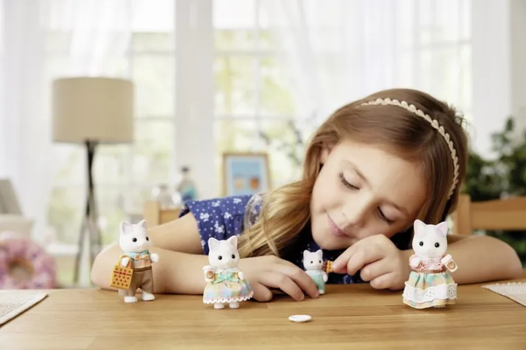 Sylvanian Families, Rodzina kotków, zestaw figurek, 5738