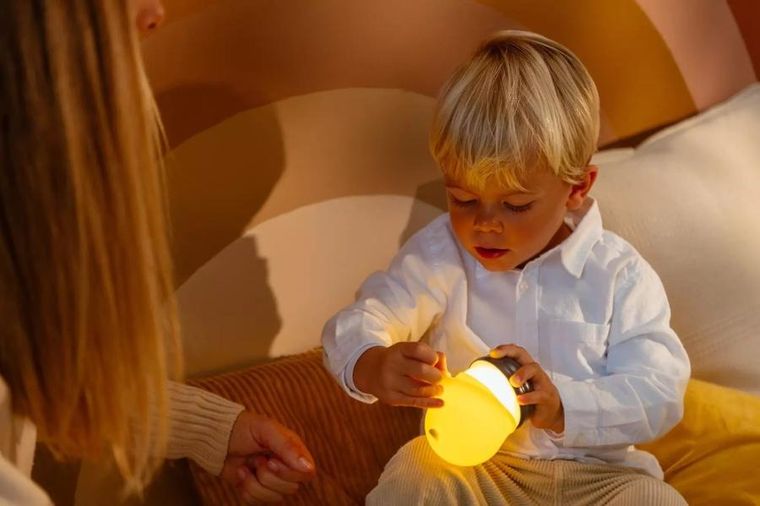 Yumi Yay, lampka nocna, Otti & Finn