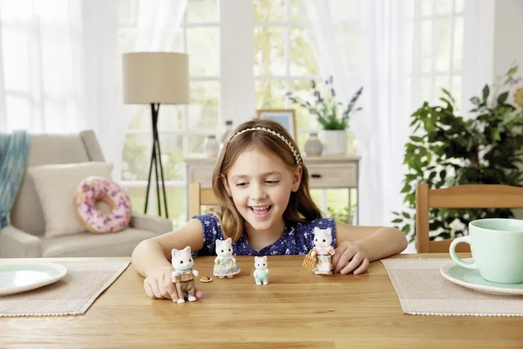 Sylvanian Families, Rodzina kotków, zestaw figurek, 5738