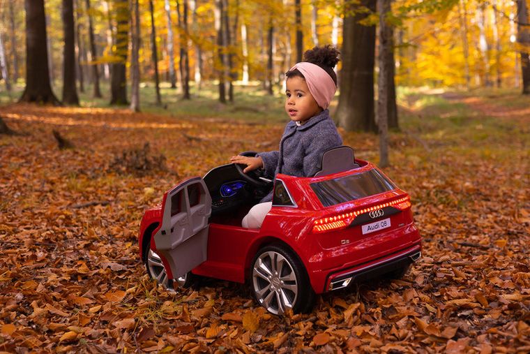 Toyz, Audi RS Q8, pojazd na akumulator, czerwony