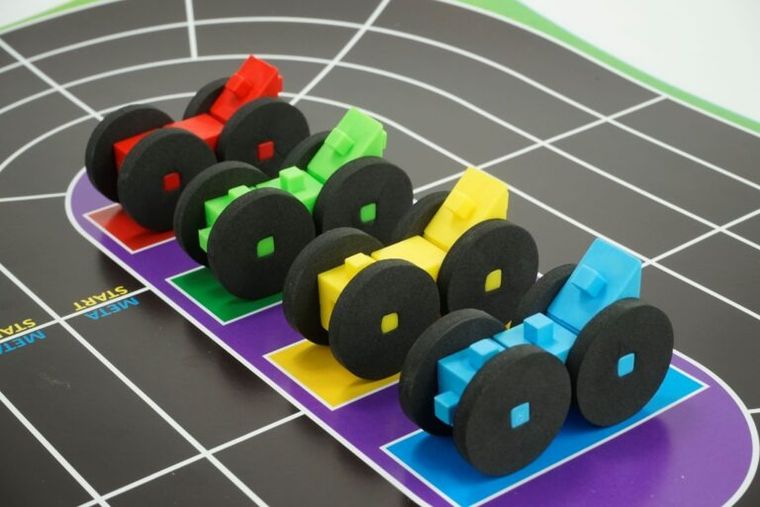 Abino, Kubiki na wyścigach, gra familijna