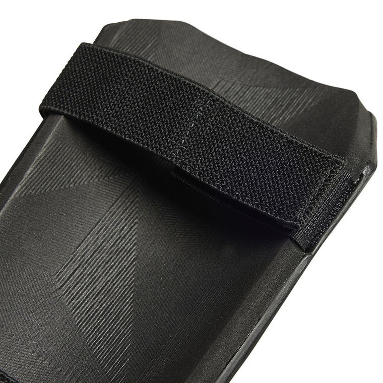 Adidas, nagolenniki piłkarskie, Predator SG TRN HY4078, rozmiar L