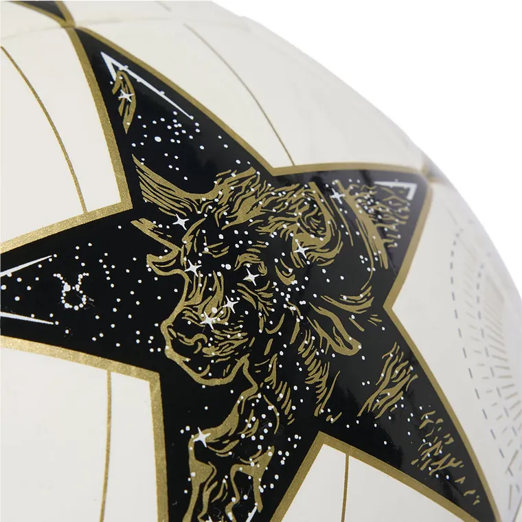 Adidas, piłka nożna, UCL Real Madryt Club KC0996, rozmiar 5