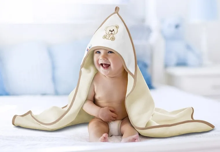 Akuku, Miś, okrycie kąpielowe, ecru, 100-100 cm