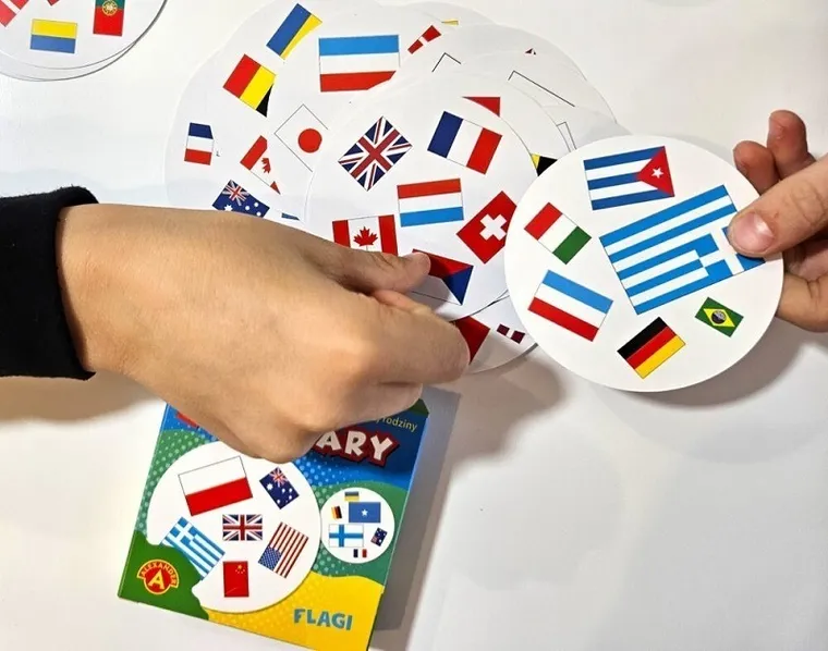 Alexander, Ale Pary, flagi, gra familijna