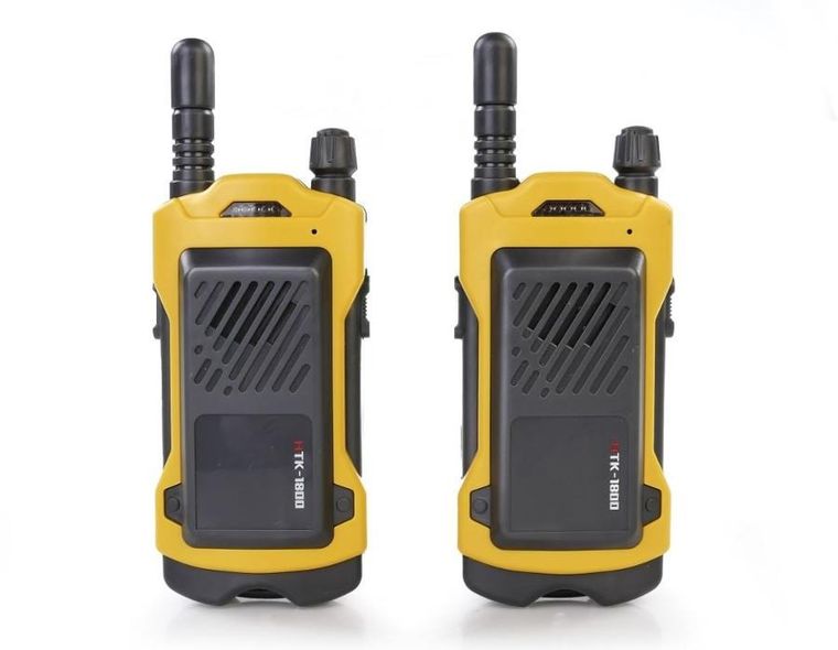 Artyk, walkie talkie