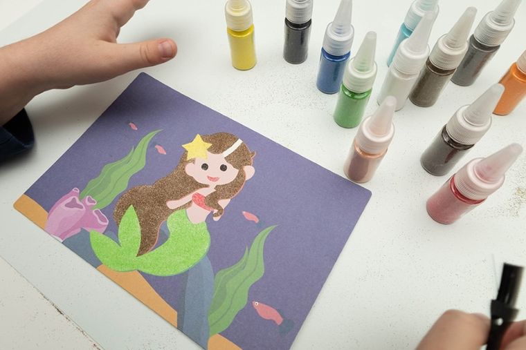 Askato, Genialny dzieciak, piaskowa malowanka, wyklejanka, baśnie