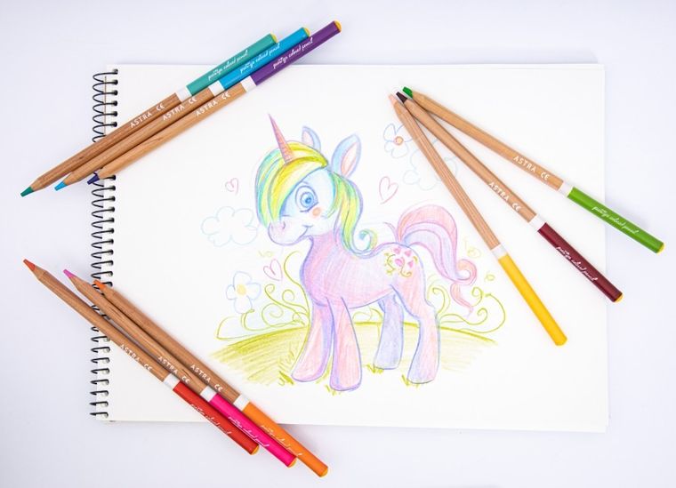 Astra Prestige, kredki z drewna cedrowego w metalowym pudełku, 36 kolorów