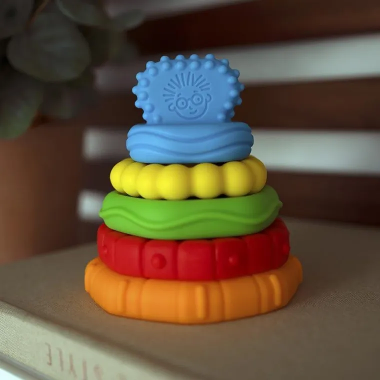 Baby Einstein, gryzaki do układania, sensoryczna wieża, układanka dla niemowląt