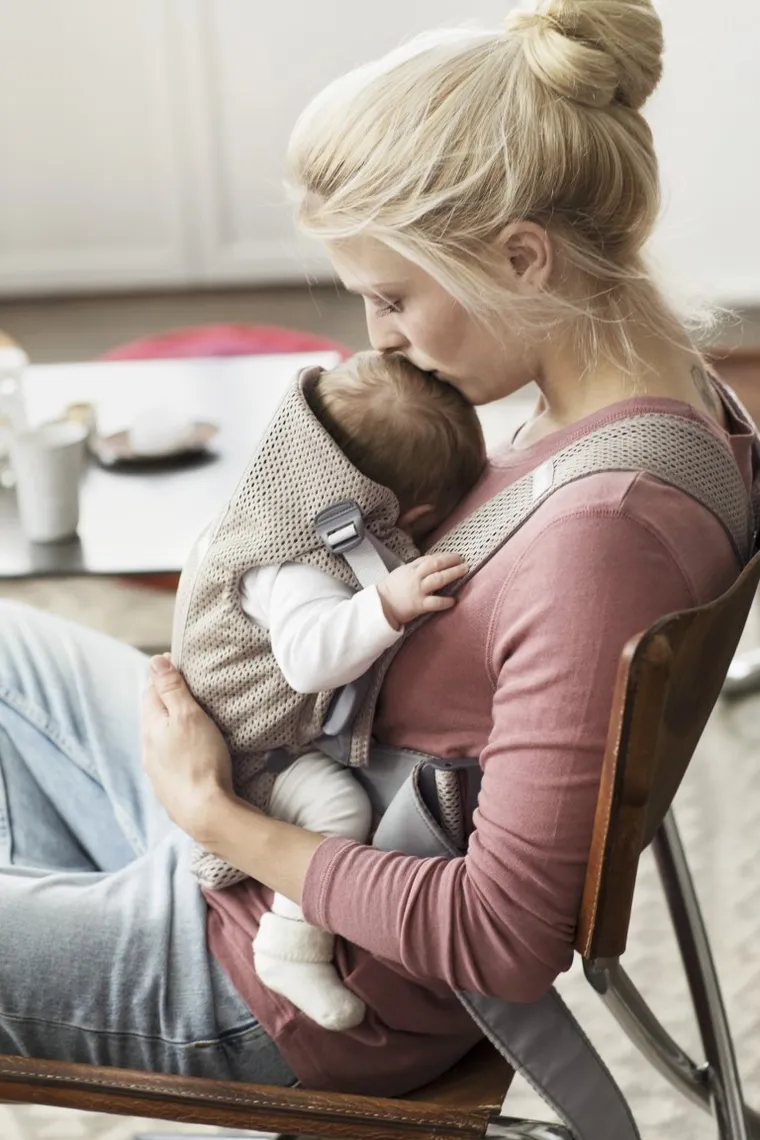 BabyBjörn, Mini 3D Mesh, nosidełko, kawowy