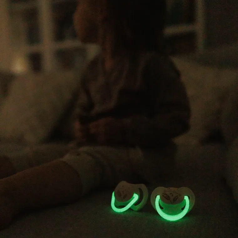 BabyOno, smoczki anatomiczne, silikonowe, 18 m+