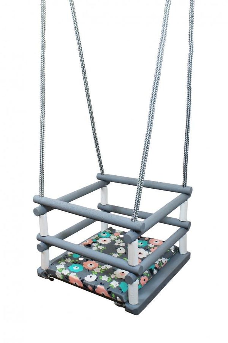 Bączek, huśtawka drewniana z poduszką