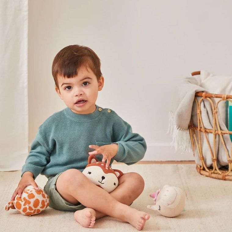 Barbo Toys, Żyrafa, wełniana piłka z grzechotką