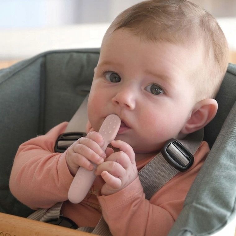 Beaba, zestaw silikonowych pierwszych łyżeczek-gryzaków, cotton candy, sorbet, 2 szt.