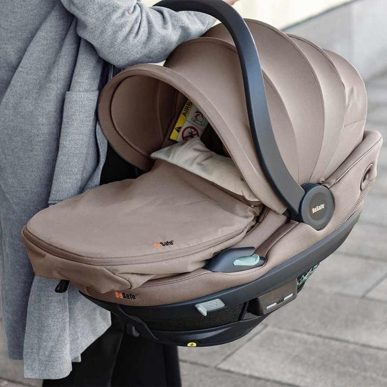 BeSafe, osłona na fotelik przed wiatrem, piaskowa