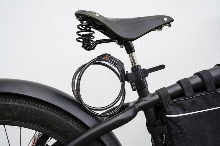 Black&Decker, zapięcie rowerowe linka na szyfr, 10-1800mm z uchwytem