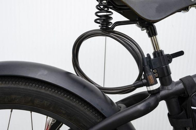 Black&Decker, zapięcie rowerowe linka na zamek, 10-1800mm, z uchwytem