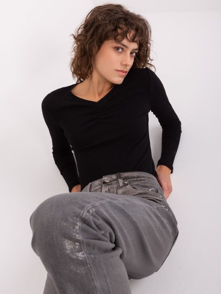 Bluzka damska z długim rękawem, czarna, Basic Feel Good