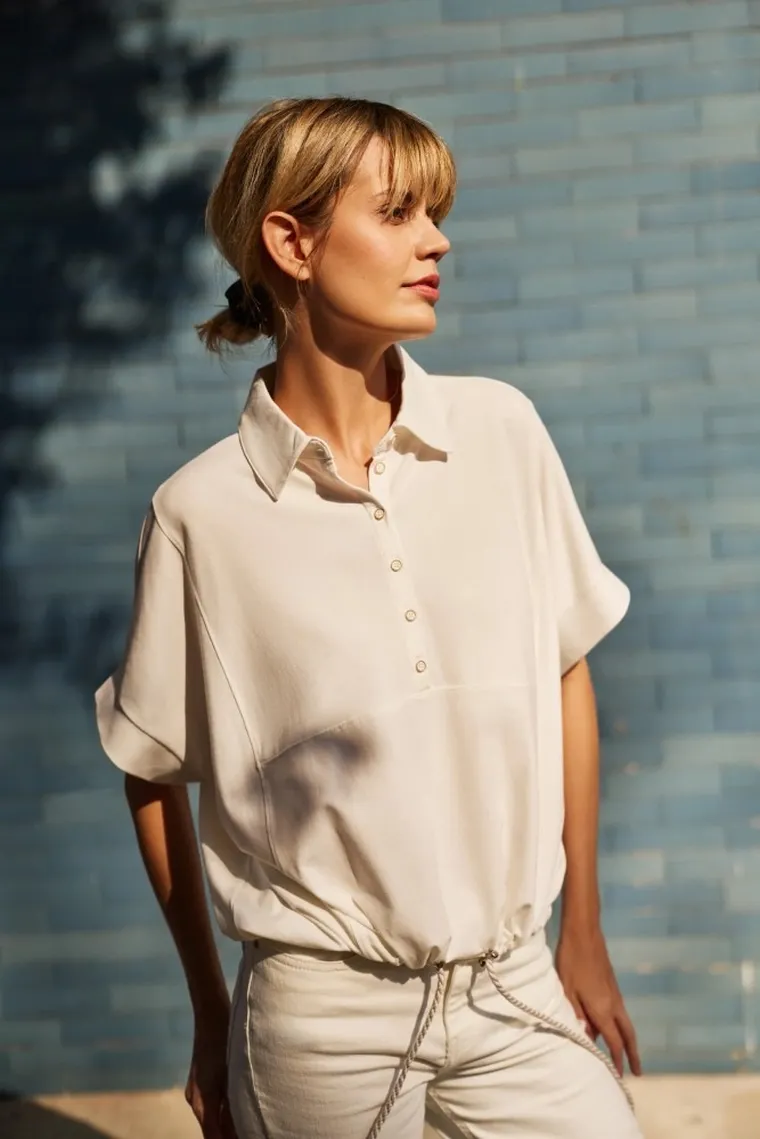 Bluzka damska z krótkim rękawem, biała, Moodo