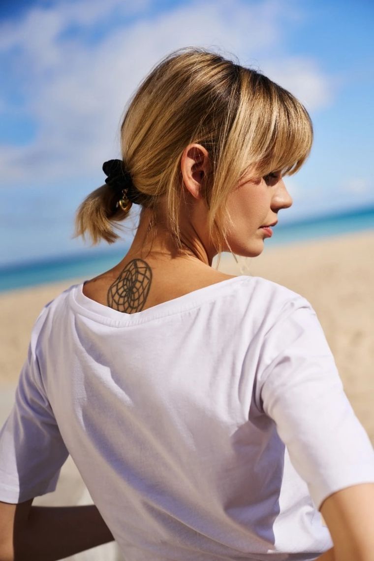 Bluzka damska z krótkim rękawem, biała, Moodo