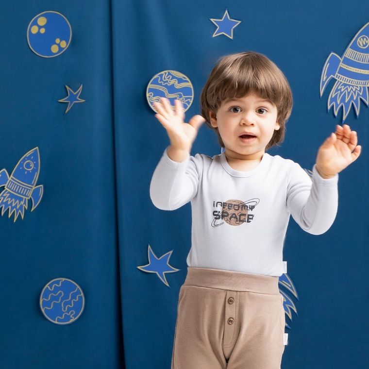 Body chłopięce z długim rękawem, jasnoszare, I need my space, Nicol