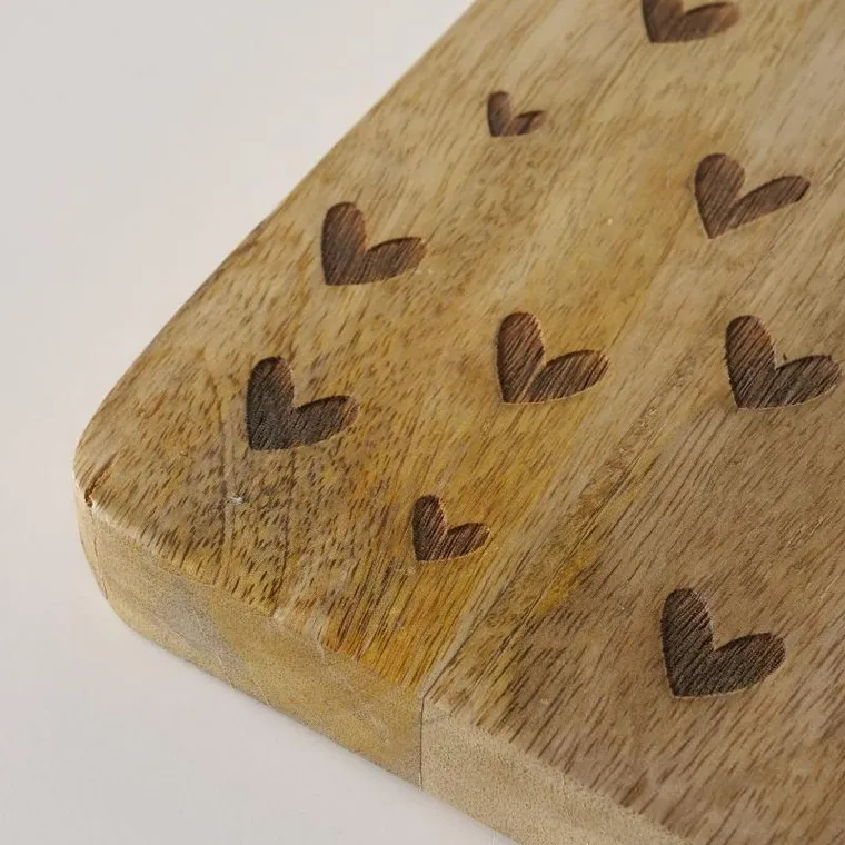 Boltze Home, deska do krojenia z drewna Mango, Serca, Lovelyn