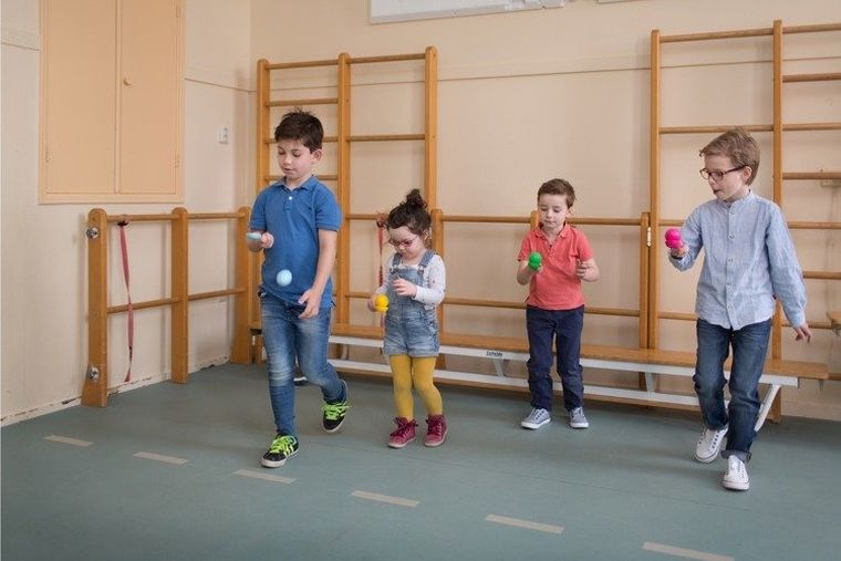 BS Toys, Wyścig: jajko na łyżce, gra zręcznościowa