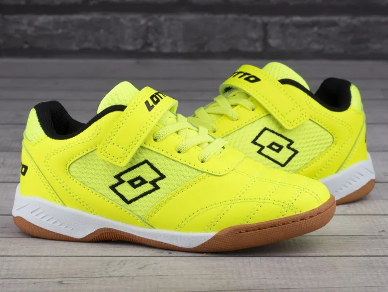 Buty piłkarskie dziecięce, halowe, żółte, Whizzer K