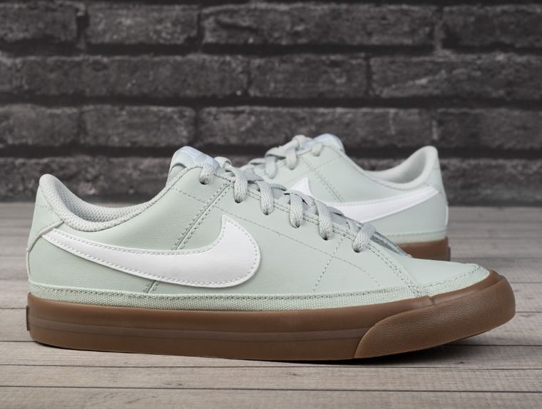 Buty sportowe damskie, miętowe, Nike Court Legacy