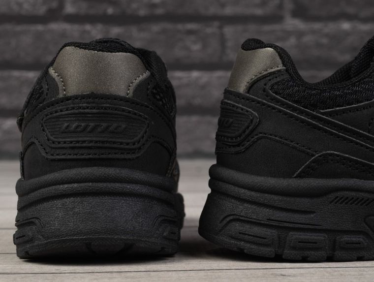 Buty sportowe dziecięce, czarne, Lotto Flowtiv K