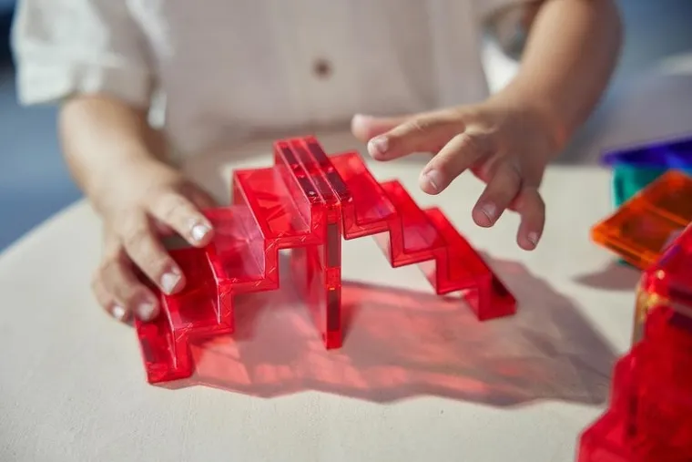 Cleverclixx, Stairs Set Intense, klocki magnetyczne ze schodami, 34 elementy