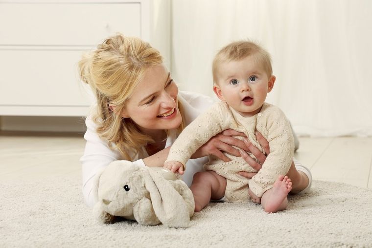 Cloud B, Twilight Buddies, Króliczek, lampka nocna z projekcją świetlną