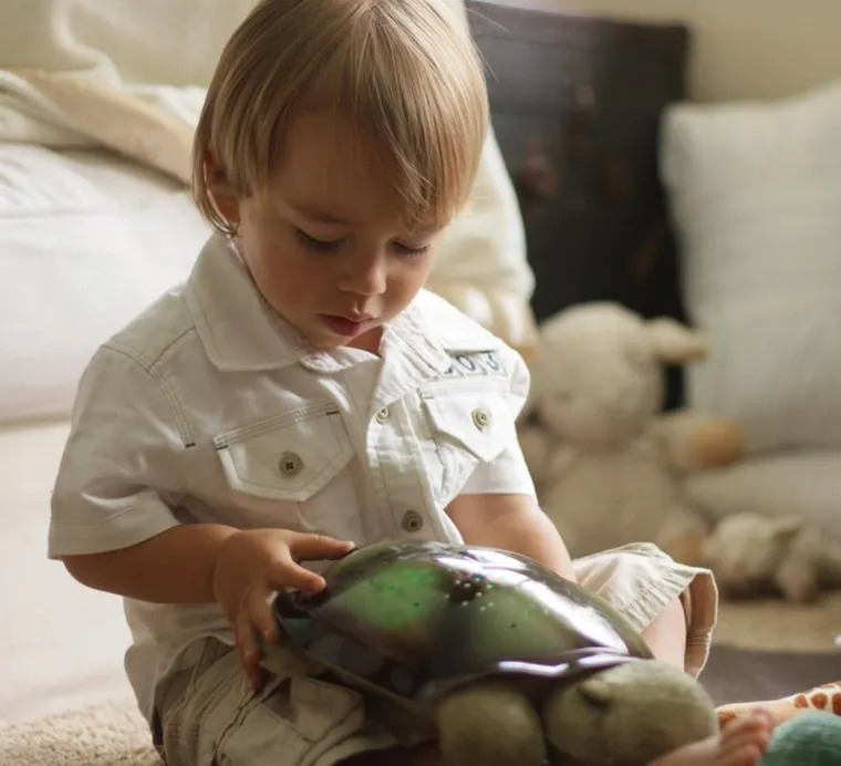 Cloud B, Twilight Turtle Classic Mocha, żółw, lampka