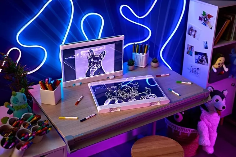 Crayola, podświetlana tablica LED z żelowymi flamastrami, 6 szt.
