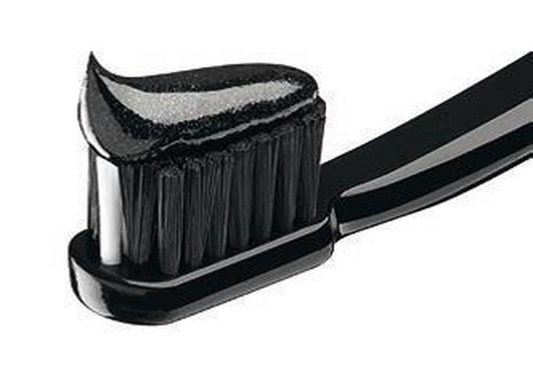 Curaprox, Black is White, wybielająca pasta do zębów, lime + szczoteczka do zębów CS5460, Ultra Soft