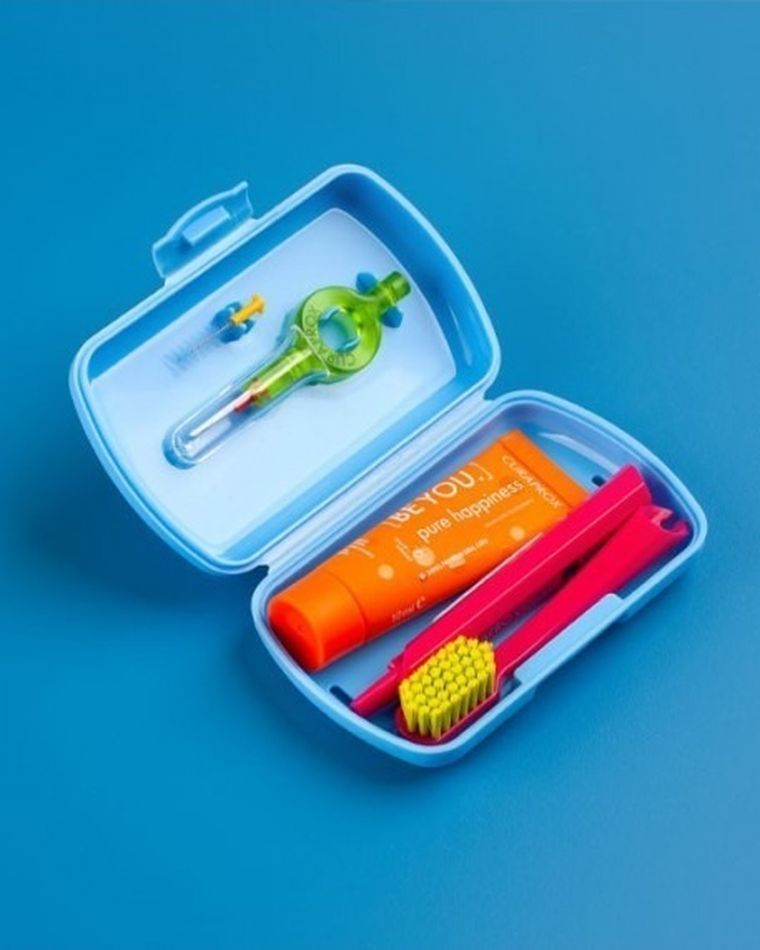 Curaprox, Travel set, zestaw turystyczny, niebieski