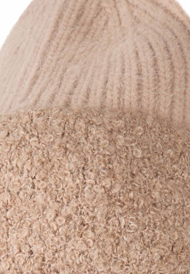 Czapka damska, beżowa, Ambra